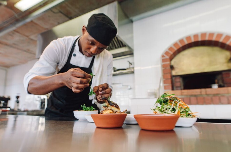 UK_Chef cooking food at commercial kitchen-1